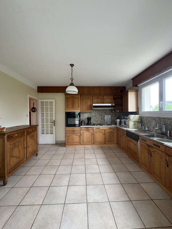 Maison à PLOMODIERN