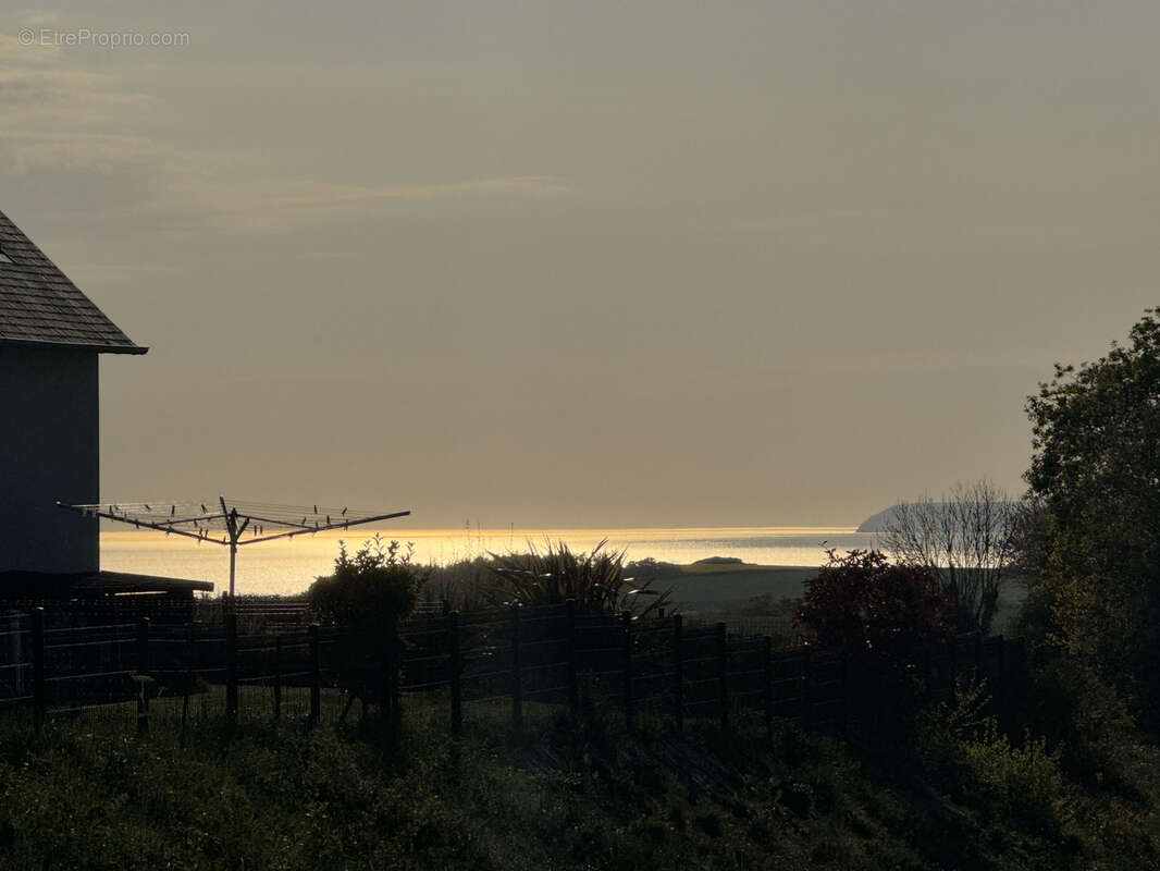 Maison à PLOMODIERN
