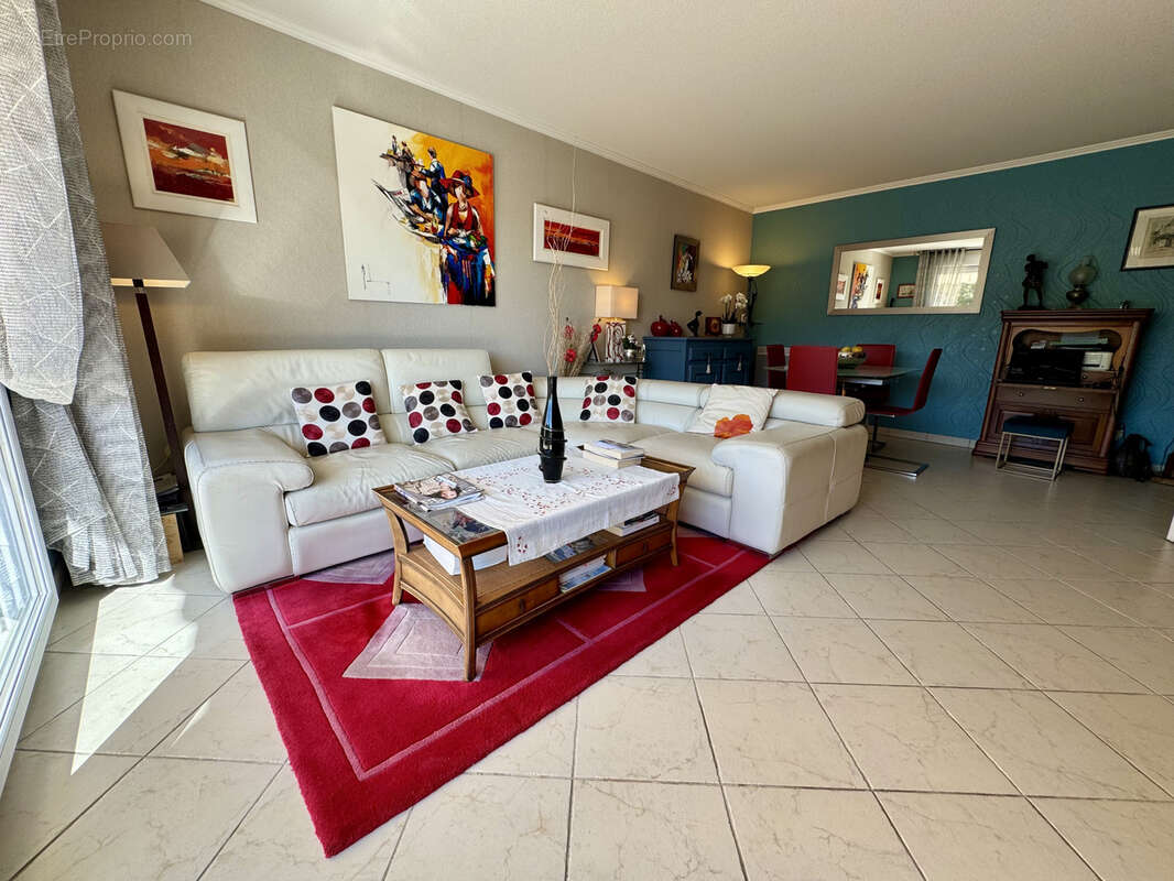 Appartement à FREJUS