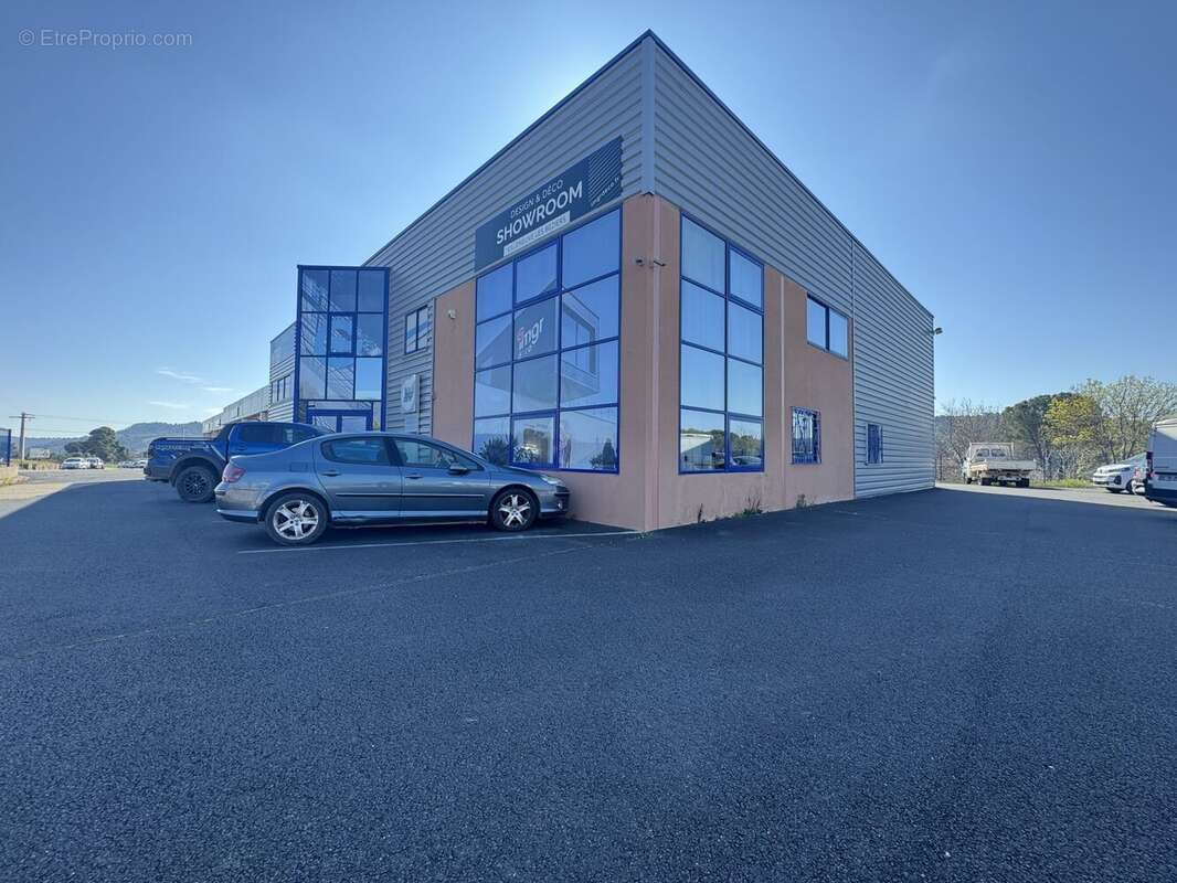 Commerce à SAINT-CHINIAN