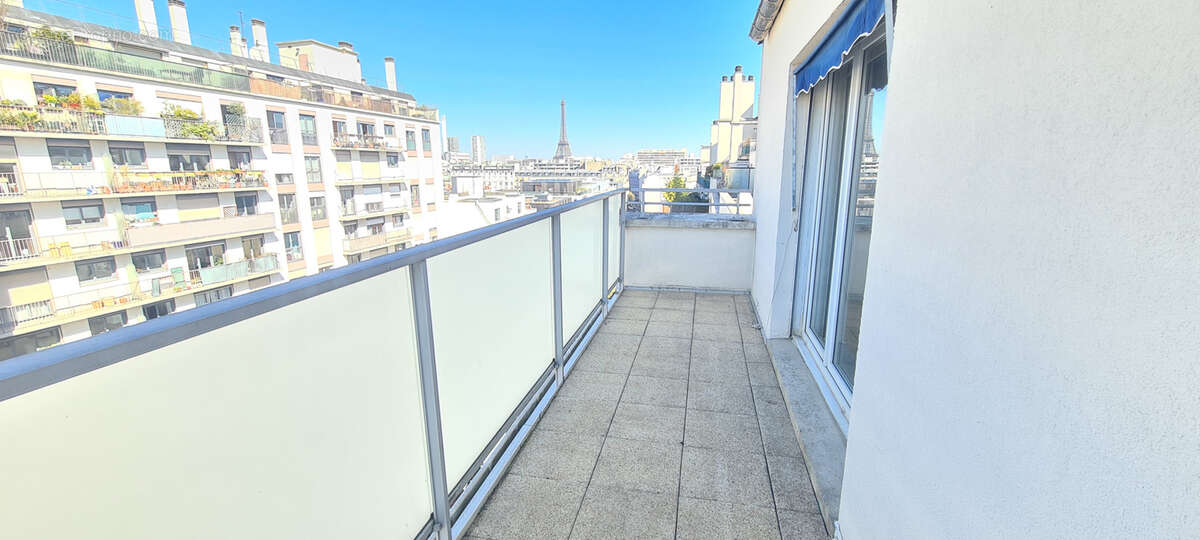 Appartement à PARIS-15E
