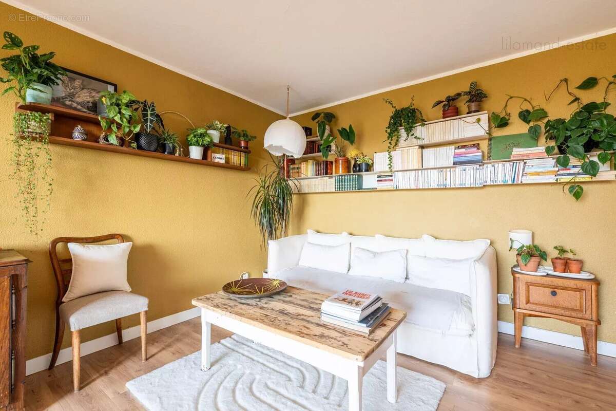 Appartement à MOUGINS