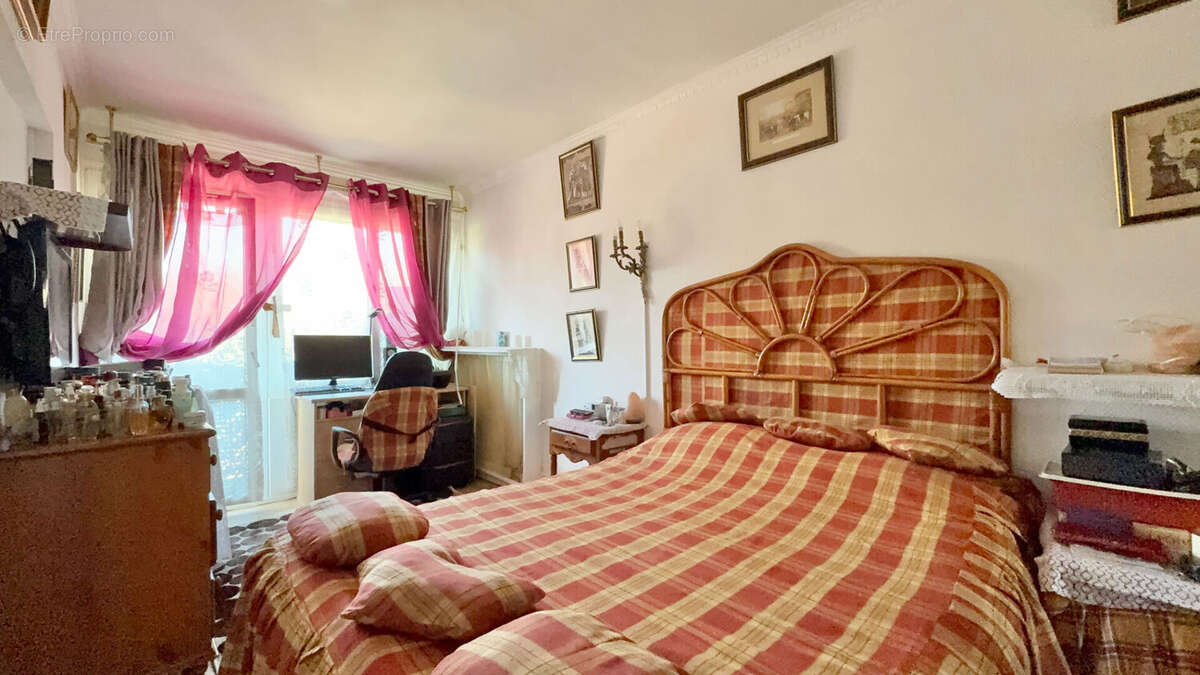 Appartement à CORBEIL-ESSONNES