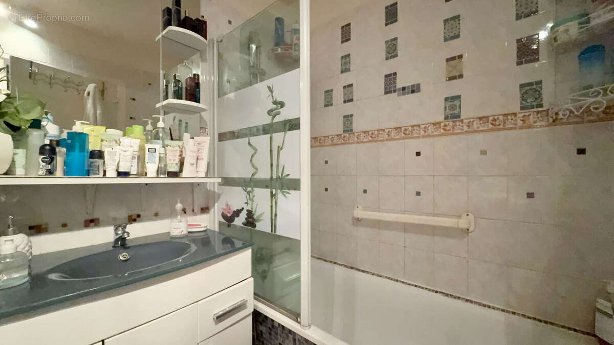 Appartement à CORBEIL-ESSONNES