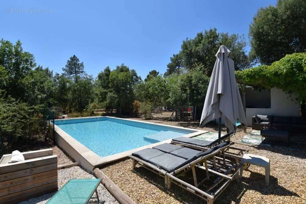 Maison à SAINT-PAUL-EN-FORET