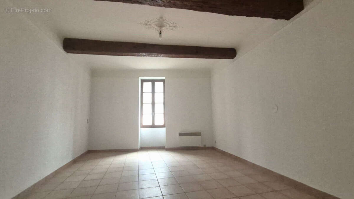 Appartement à ROGNONAS