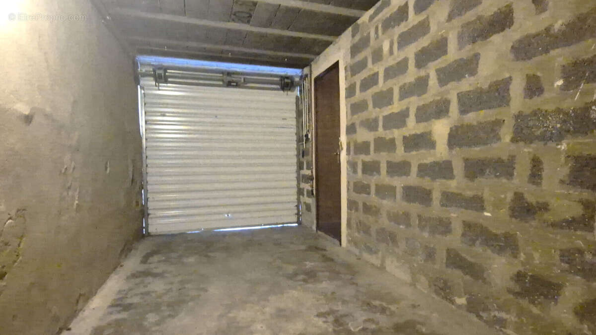 Appartement à ROGNONAS