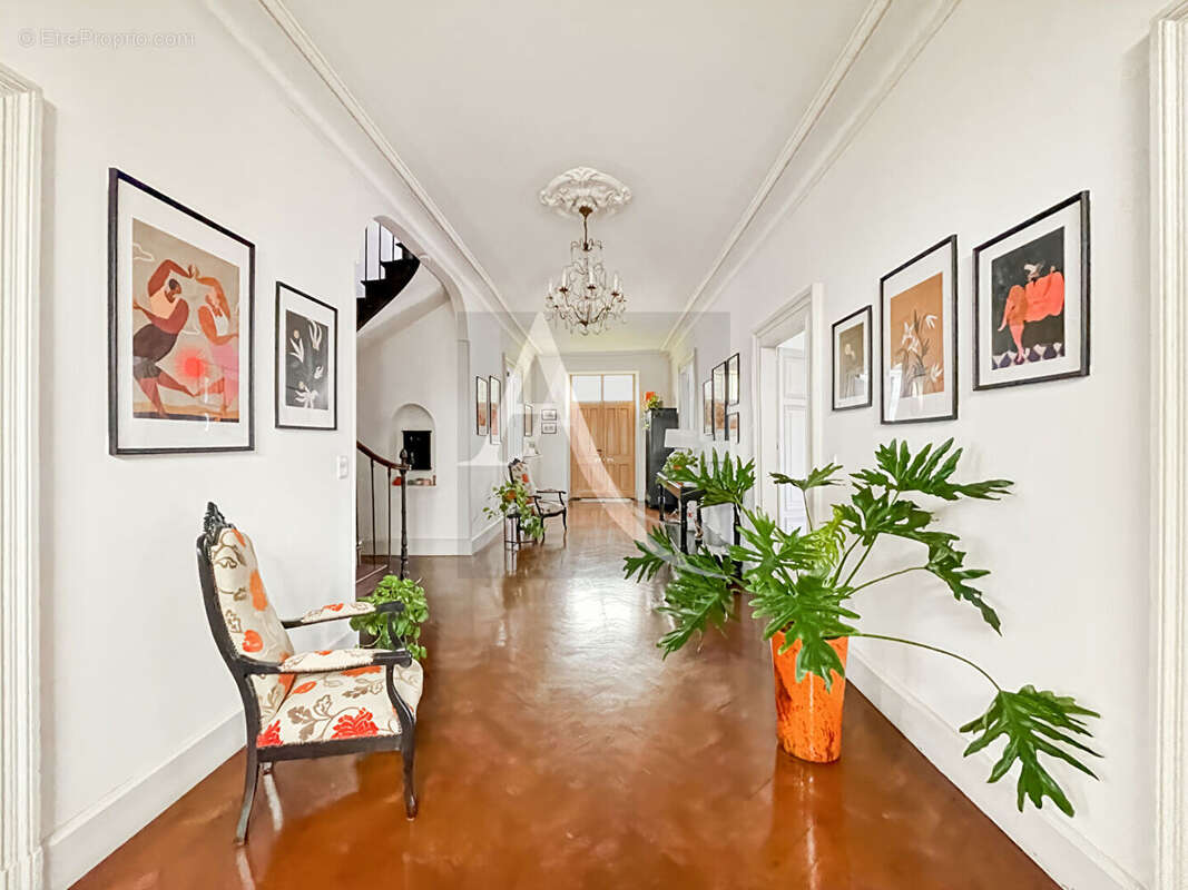 Maison à SAINTE-LIVRADE-SUR-LOT