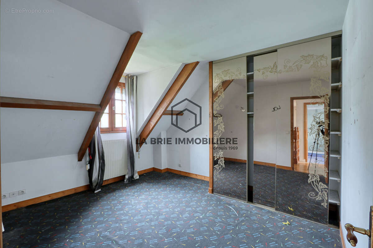 Maison à VILLECRESNES