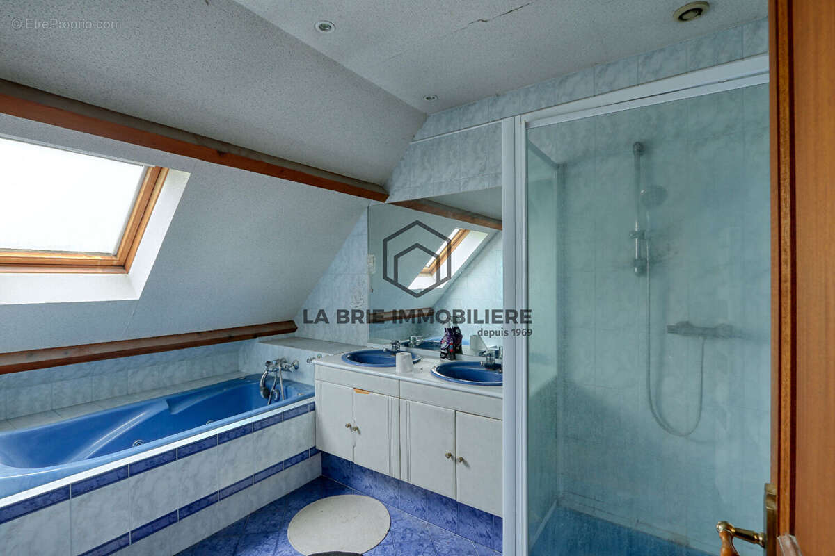 Maison à VILLECRESNES