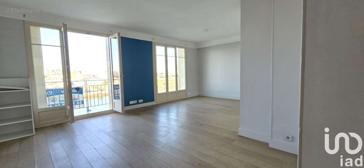 Photo 8 - Appartement à CHOISY-LE-ROI