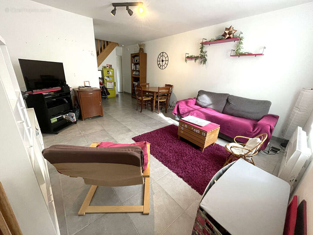 Appartement à SAINTE-GENEVIEVE