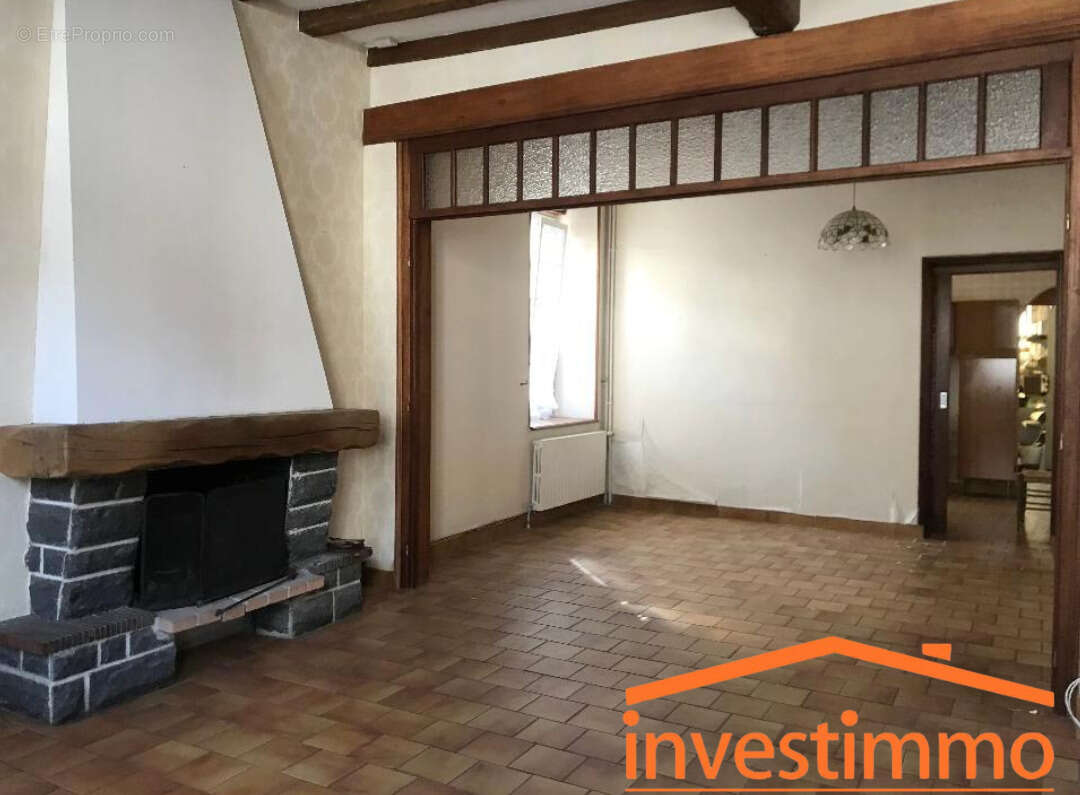 Appartement à FRUGES