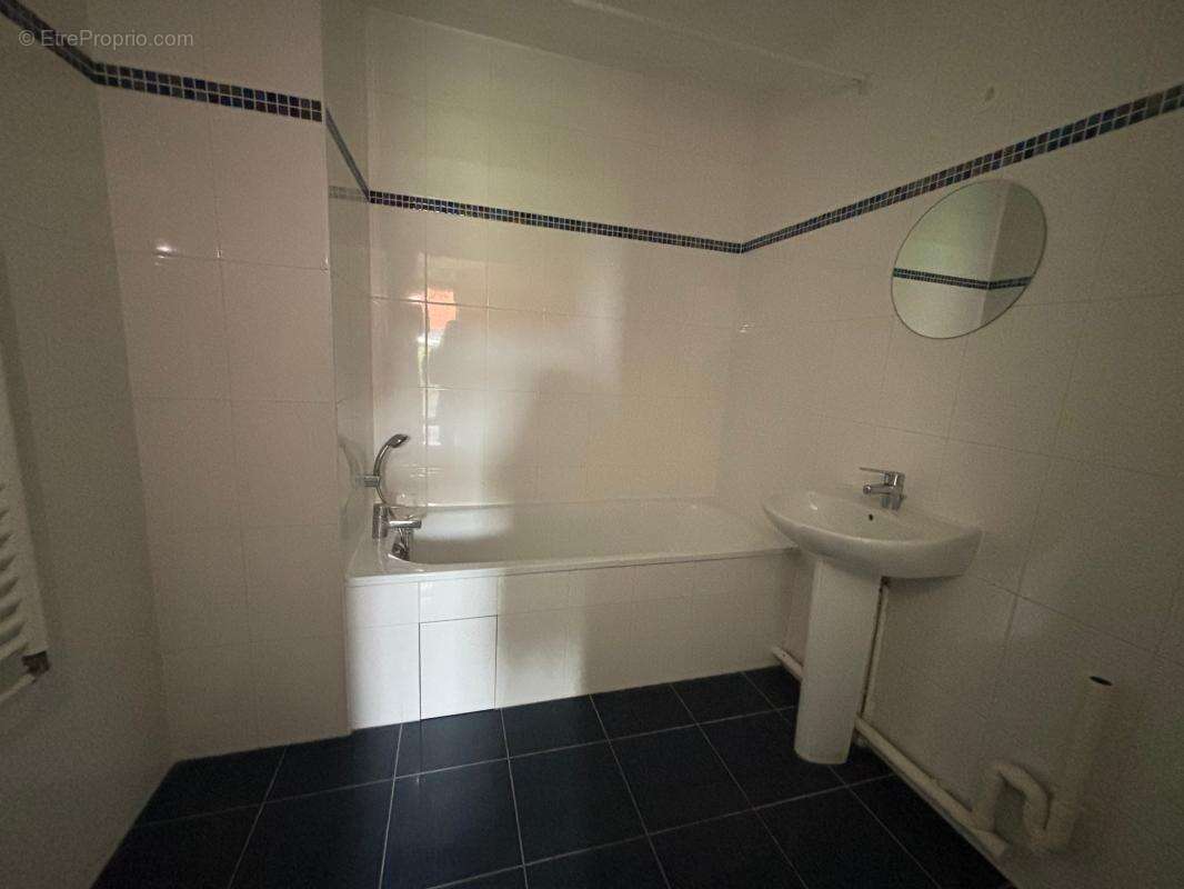 Appartement à BUSSY-SAINT-GEORGES