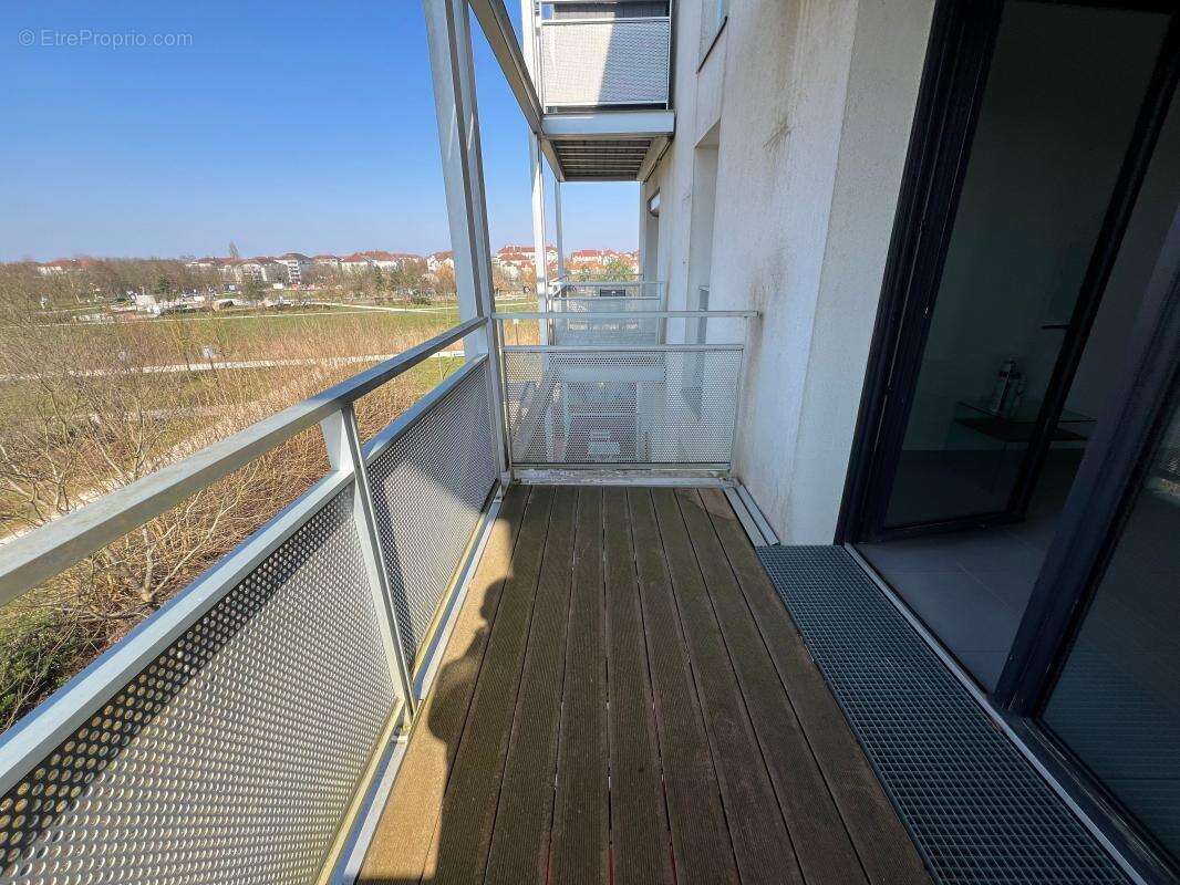 Appartement à BUSSY-SAINT-GEORGES