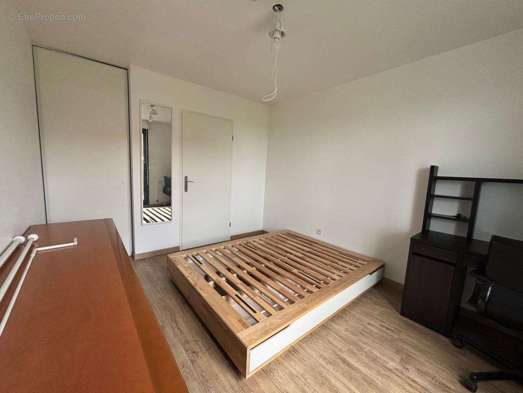 Appartement à BUSSY-SAINT-GEORGES