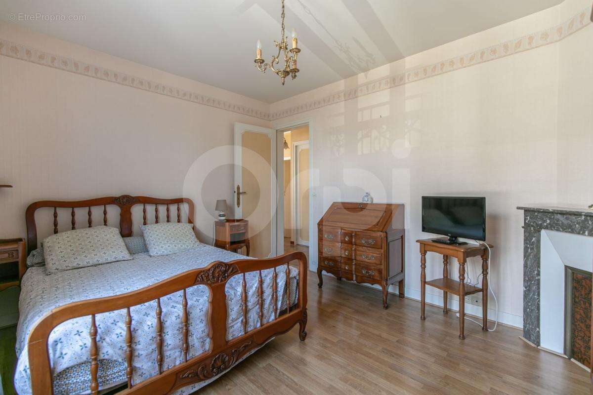 Maison à BONNEUIL-SUR-MARNE