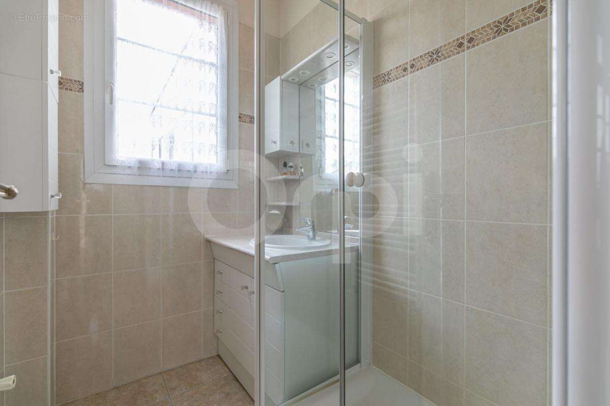 Maison à BONNEUIL-SUR-MARNE