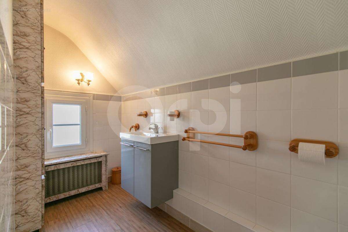 Maison à BONNEUIL-SUR-MARNE