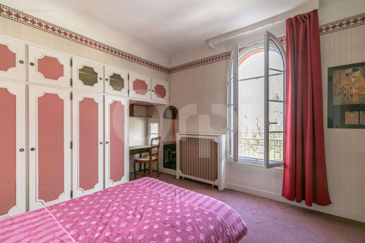 Maison à BONNEUIL-SUR-MARNE