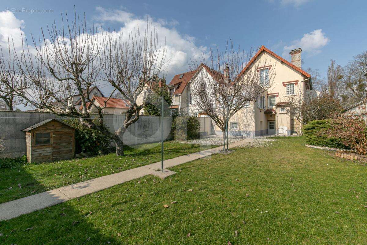Maison à BONNEUIL-SUR-MARNE