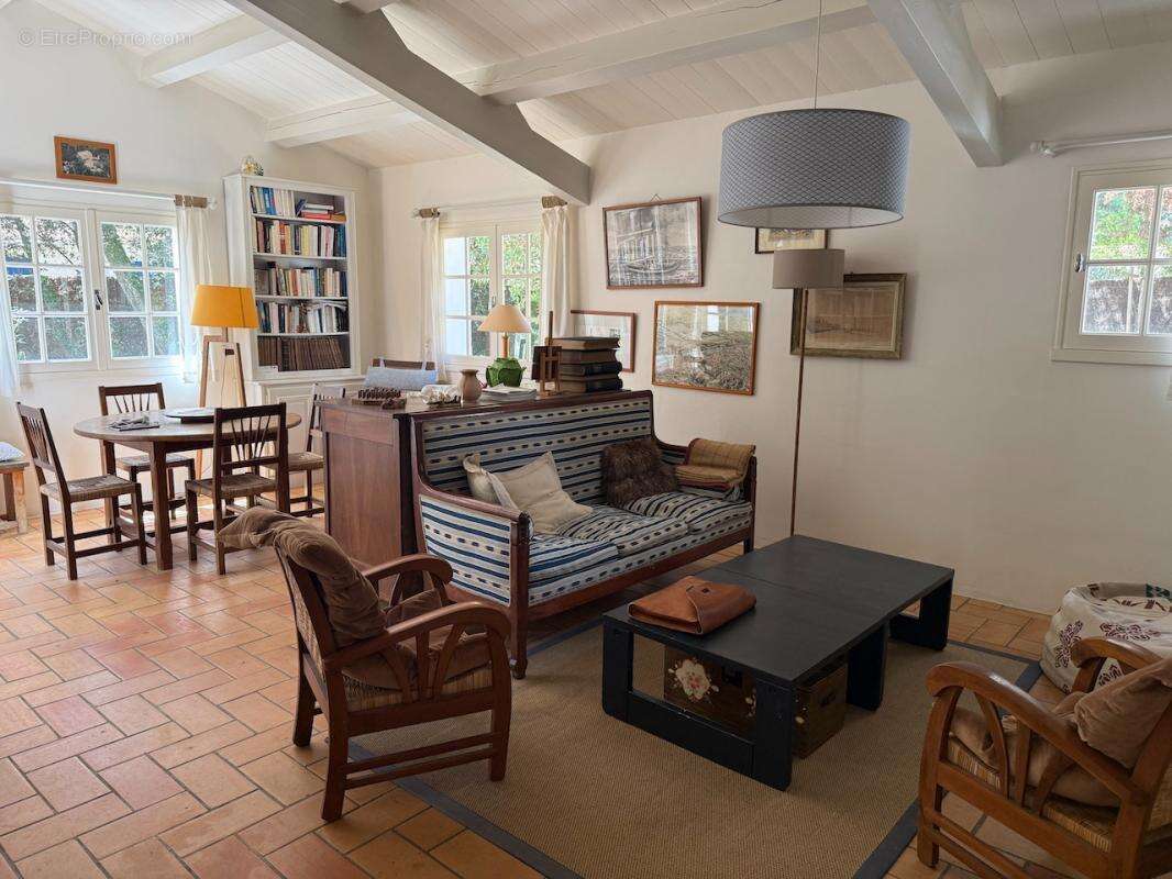 Maison à L&#039;EPINE