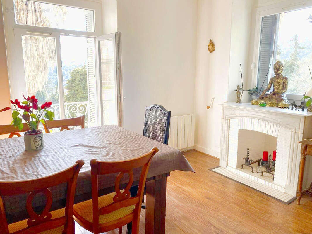 Appartement à MENTON