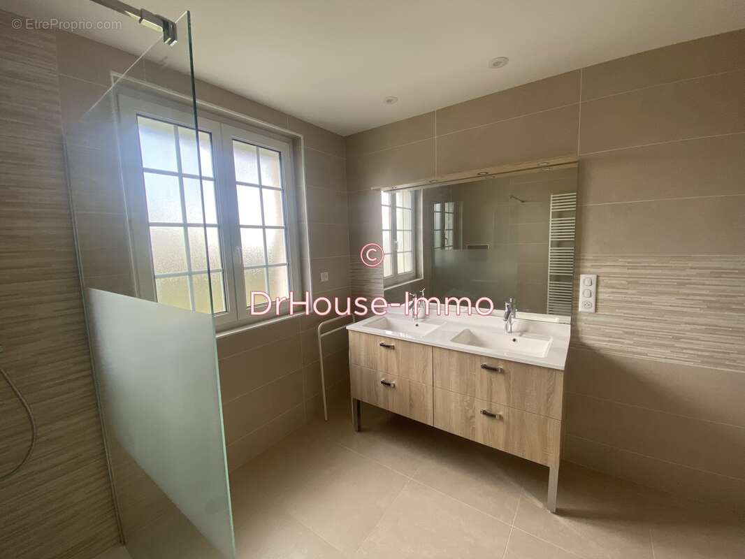 Maison à MIGNALOUX-BEAUVOIR