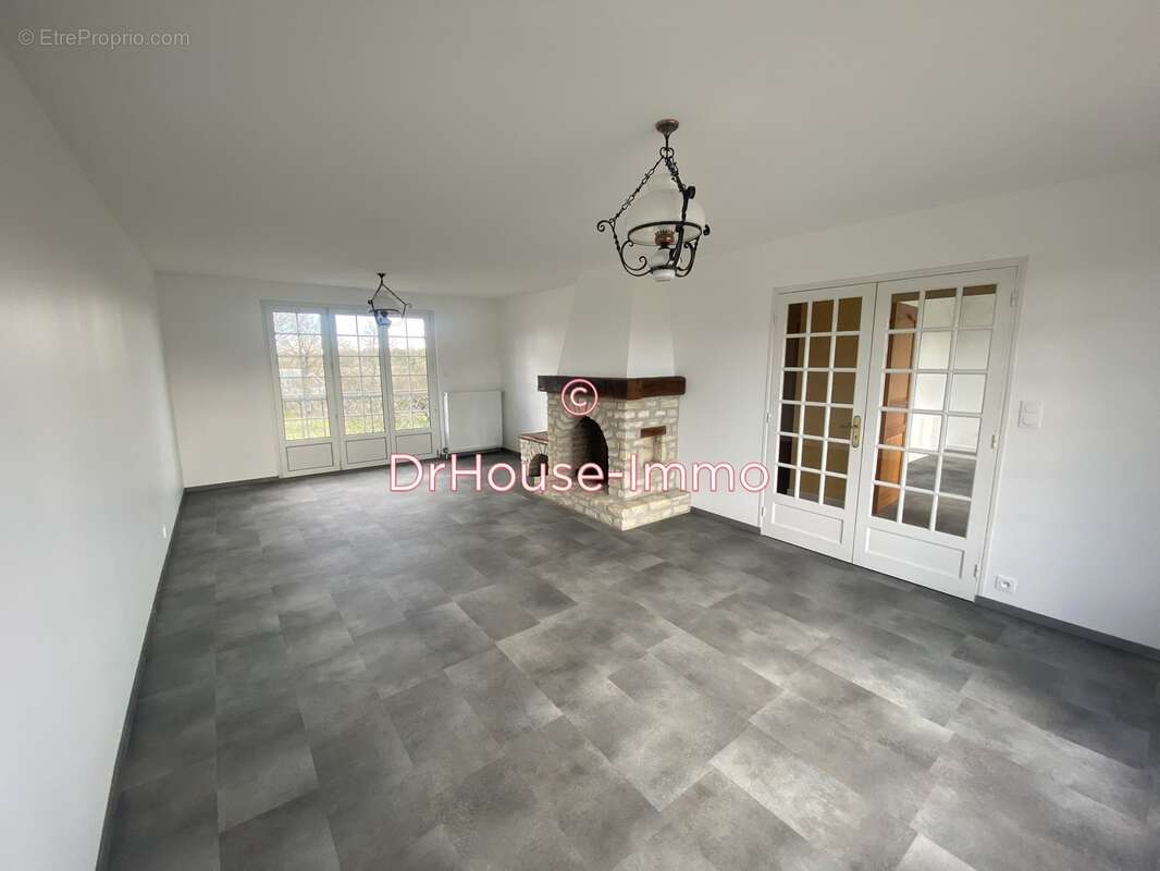 Maison à MIGNALOUX-BEAUVOIR