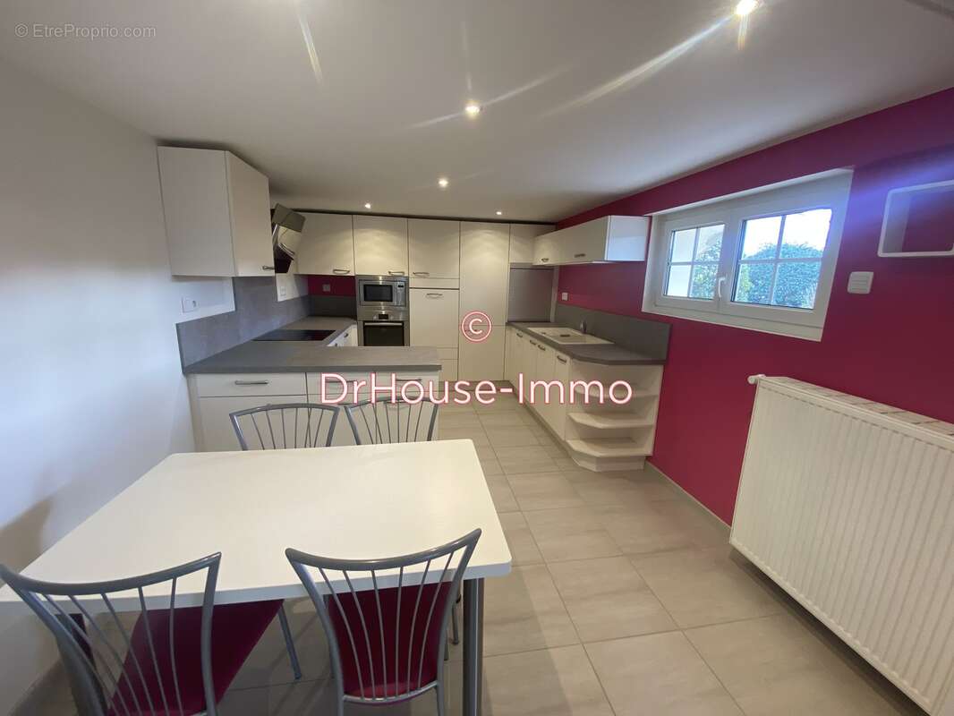 Maison à MIGNALOUX-BEAUVOIR