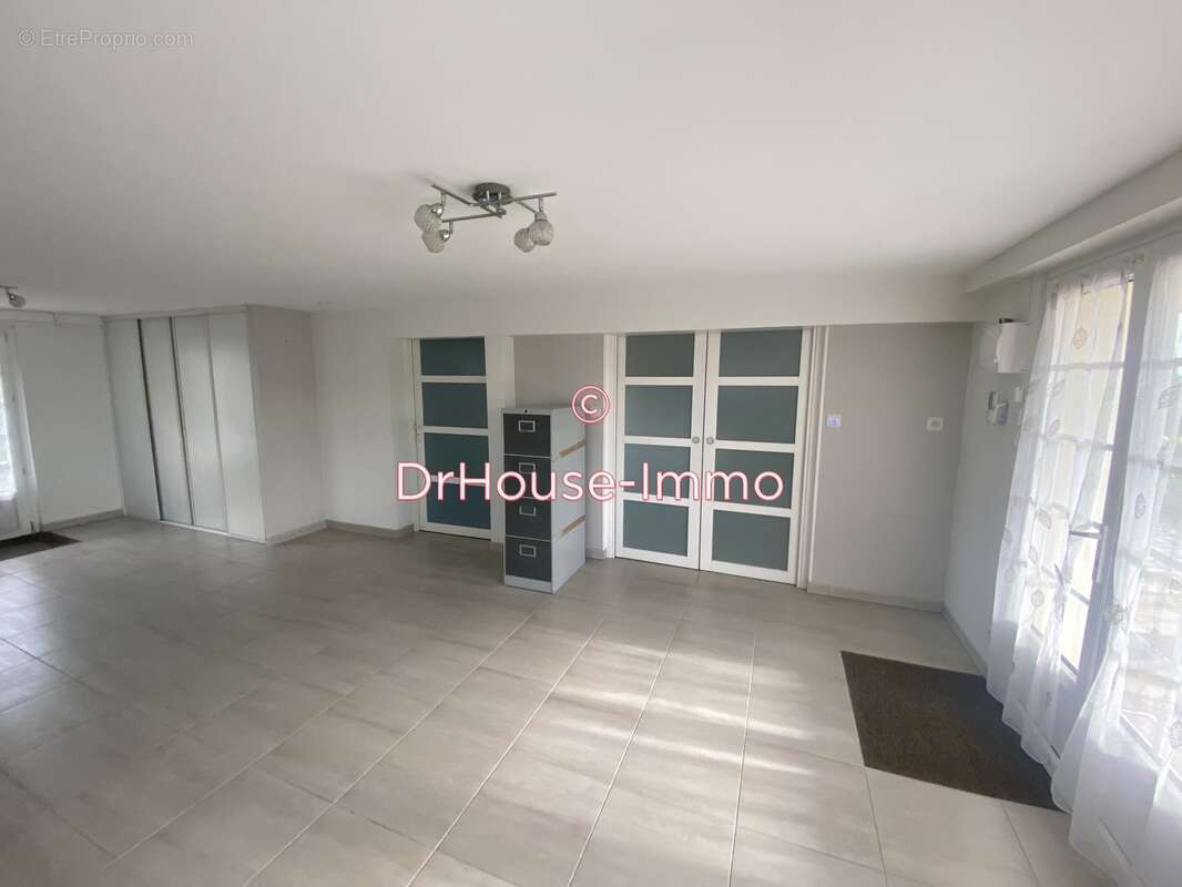 Maison à MIGNALOUX-BEAUVOIR