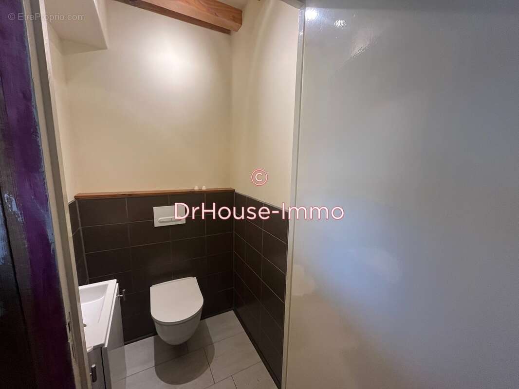 Maison à ROUSSILLON-EN-MORVAN