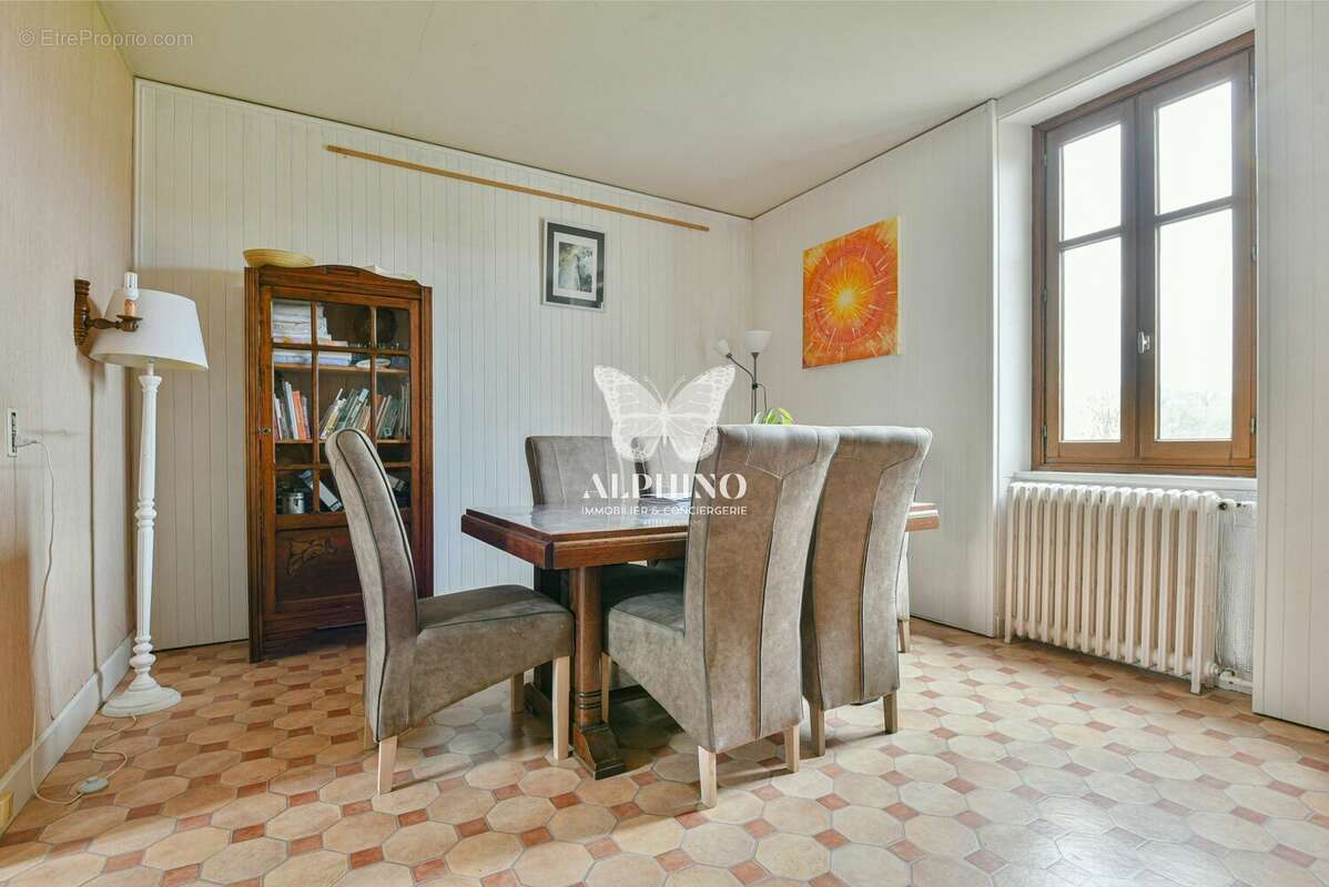 Maison à SAINT-JUNIEN