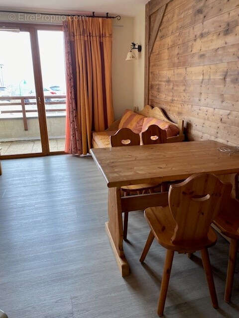 Appartement à LE CHATEL