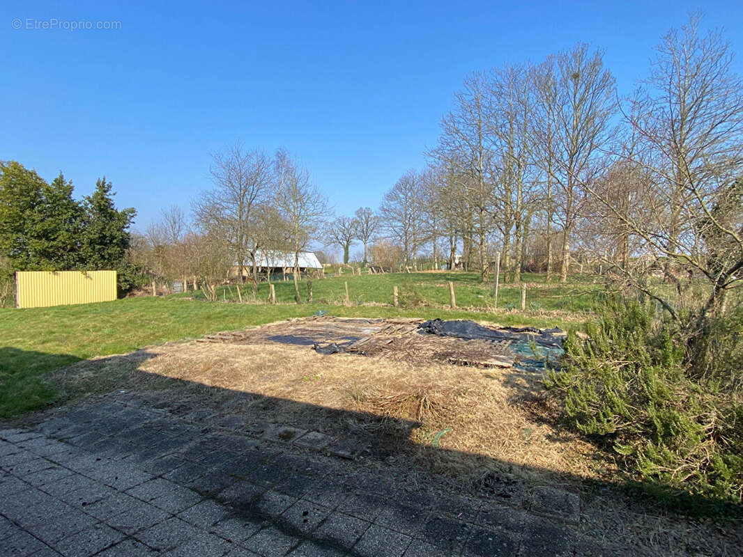 Maison à SAINT-DENIS-DE-GASTINES