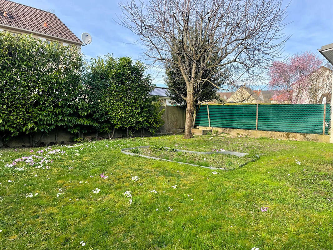 Maison à SAINT-LEU-LA-FORET