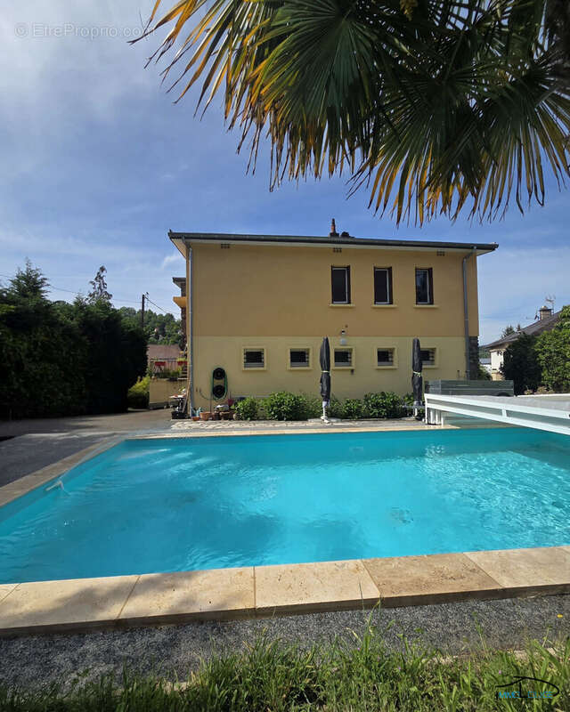 Maison à DECAZEVILLE