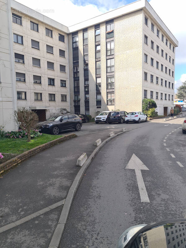 Appartement à GRIGNY