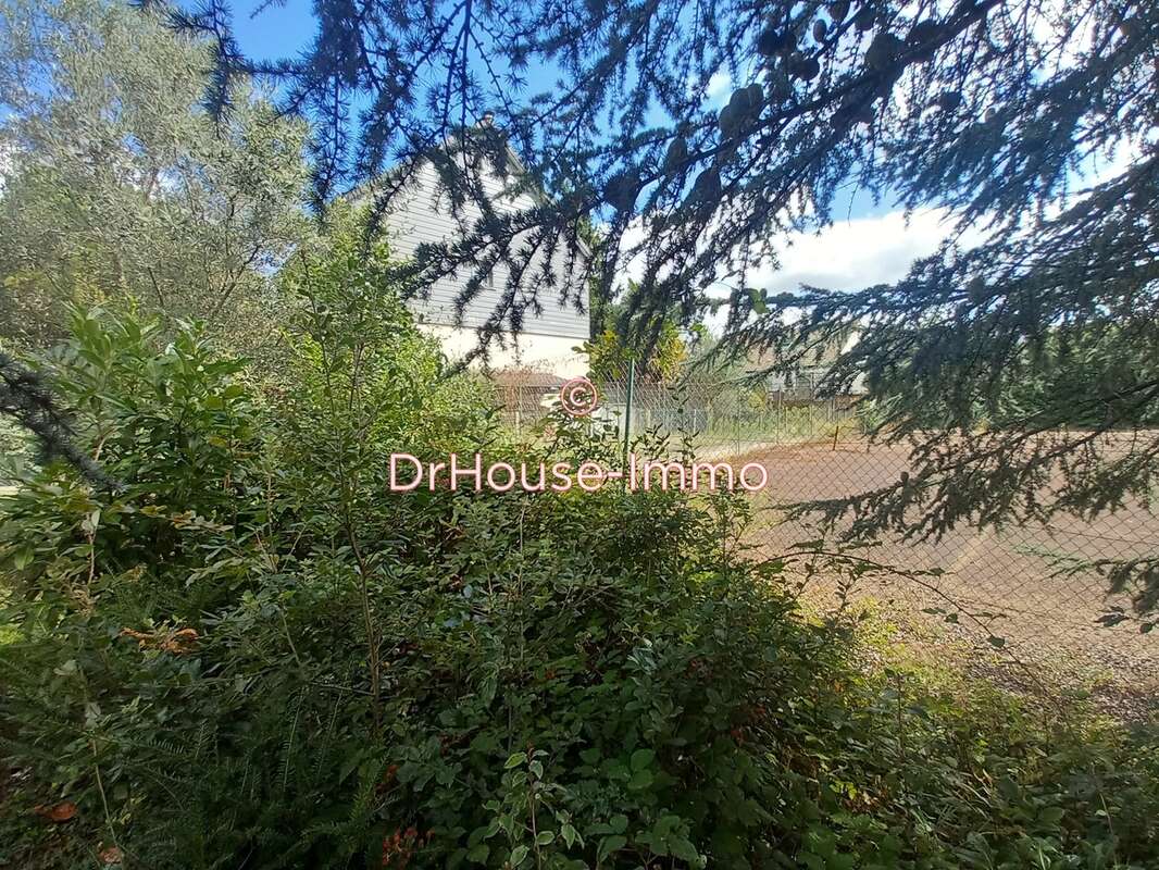 Terrain à VERRIERES-LE-BUISSON