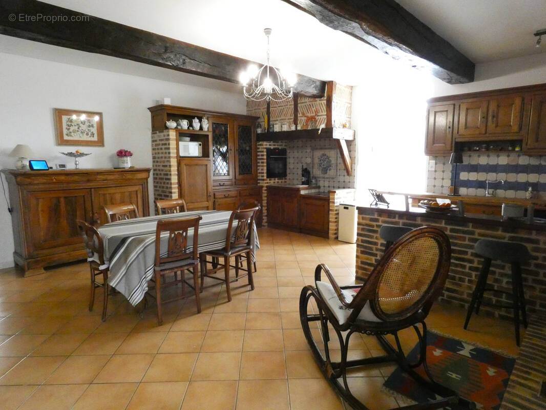 Maison à SAINT-LEON-SUR-L&#039;ISLE