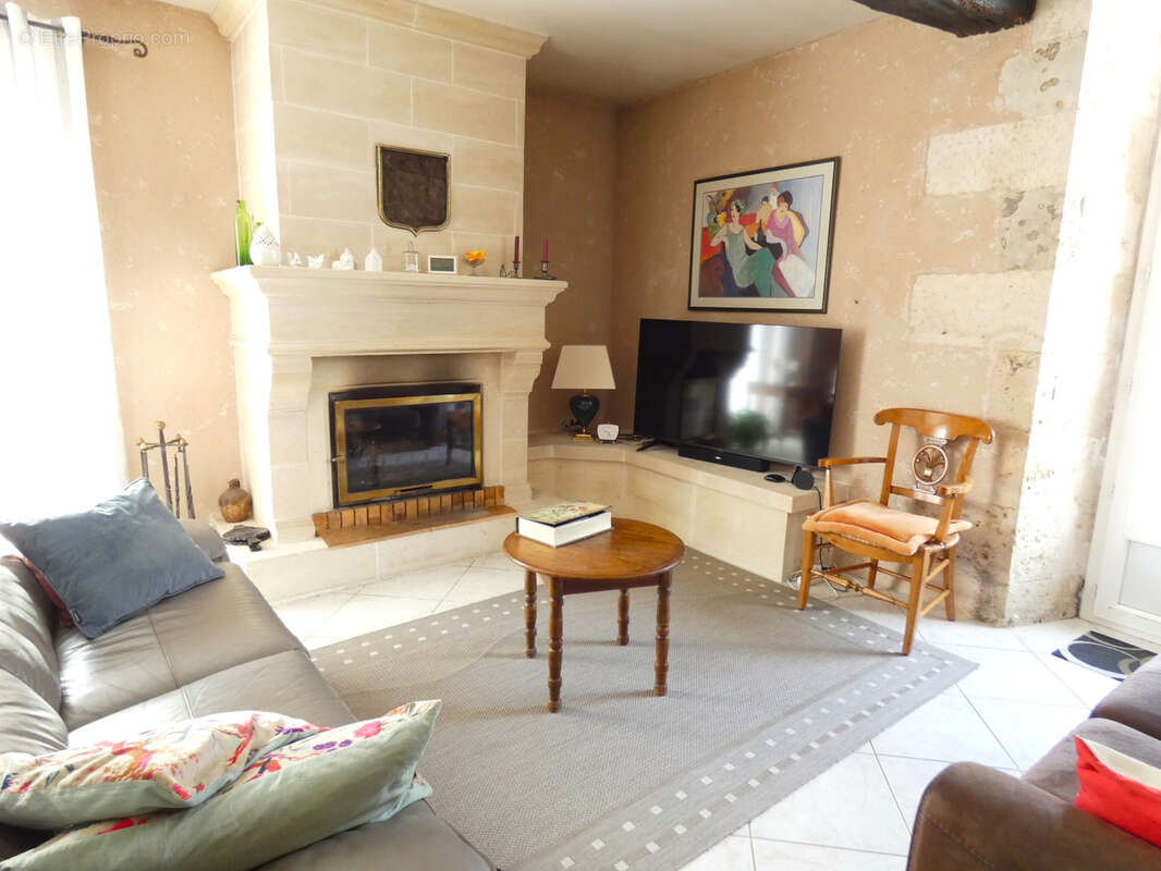 Maison à SAINT-LEON-SUR-L&#039;ISLE