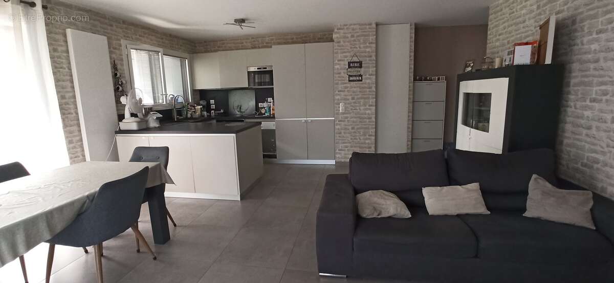 Appartement à SAINT-JORIOZ