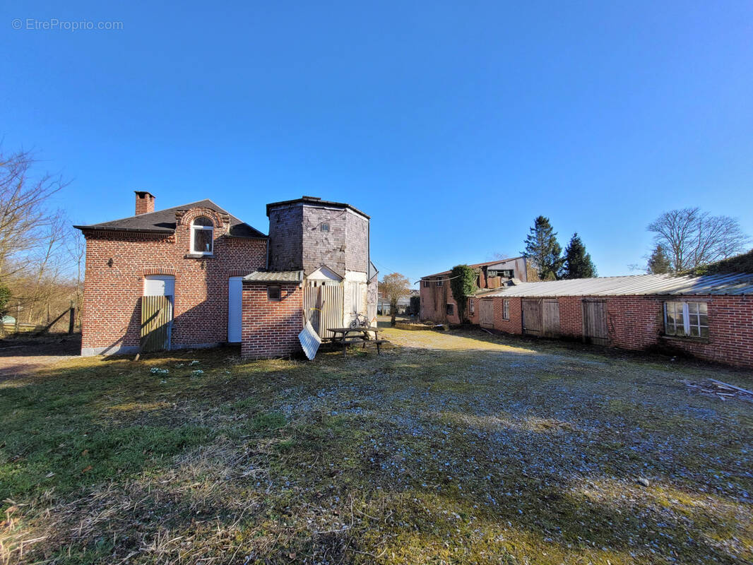 Maison à AVESNELLES