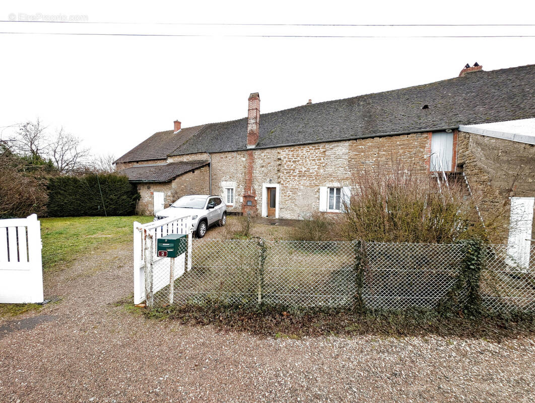 Maison à ARNAY-LE-DUC
