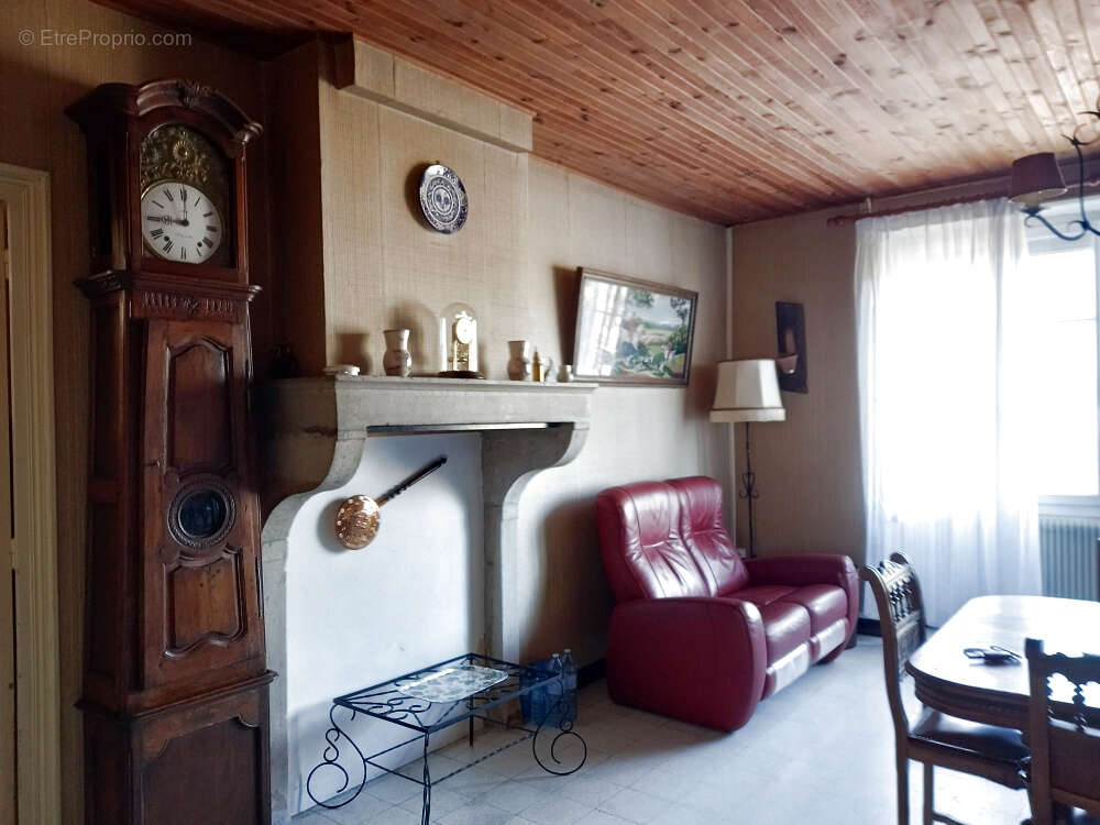 Maison à ARNAY-LE-DUC