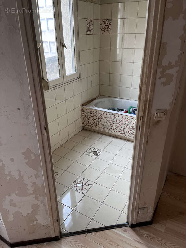 Appartement à PARIS-17E