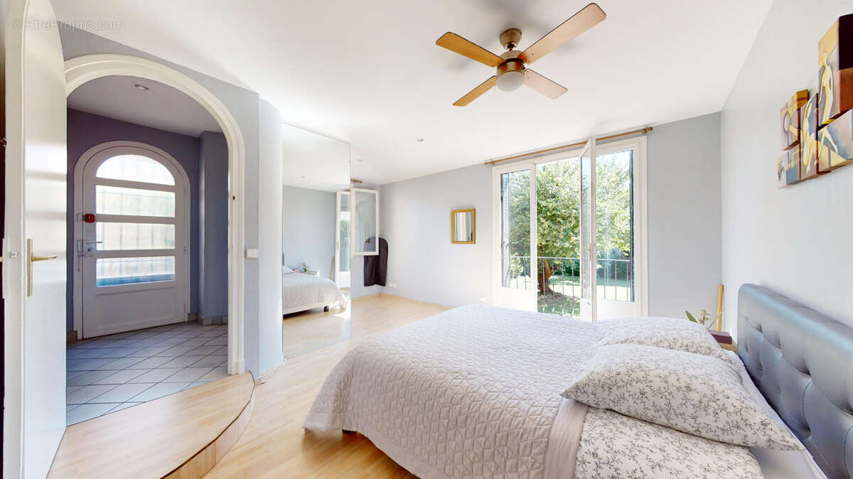 Maison à VITRY-SUR-SEINE