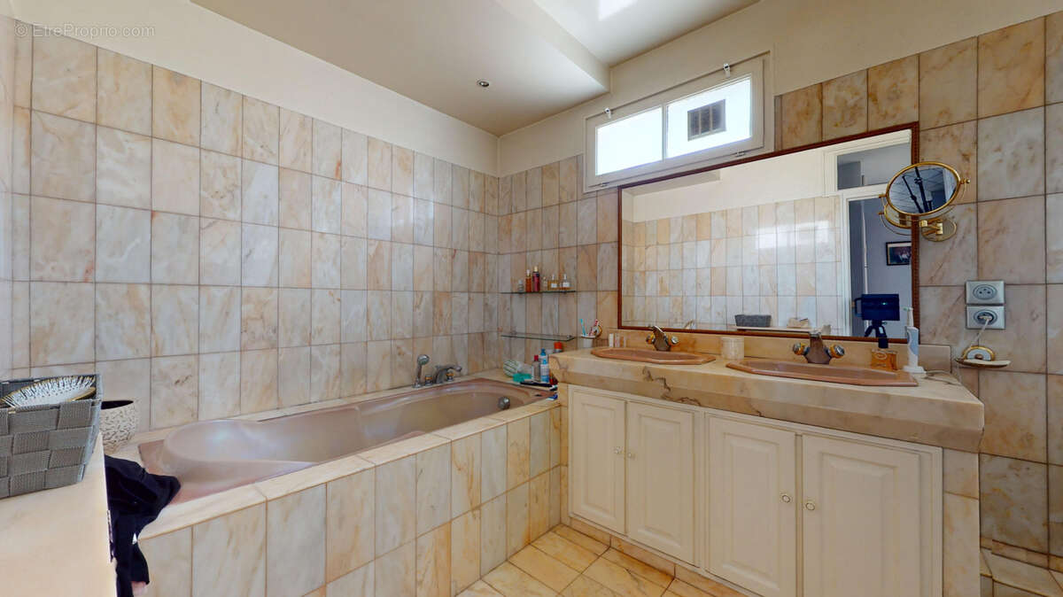 Maison à VITRY-SUR-SEINE