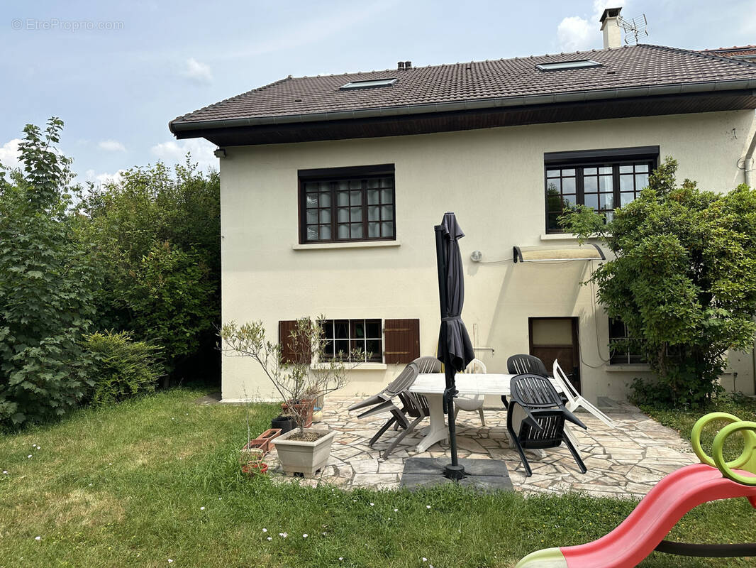 Maison à CHAMPIGNY-SUR-MARNE