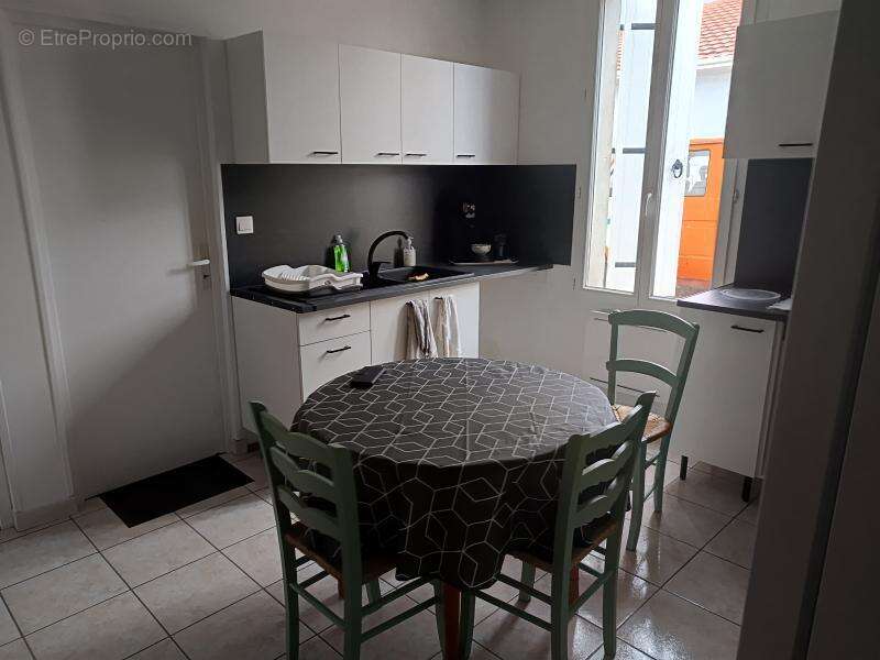 Maison à SAINT-SEURIN-SUR-L&#039;ISLE